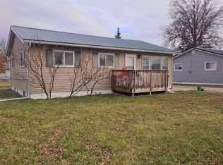 314 Siepman Dr, Fairfax, IA 52228