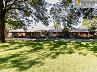 8530 Roe Ave, Prairie Village, KS 66207