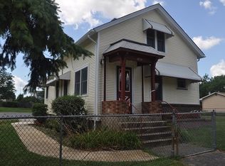 1050 Trask Rd, Aurora, IL 60505