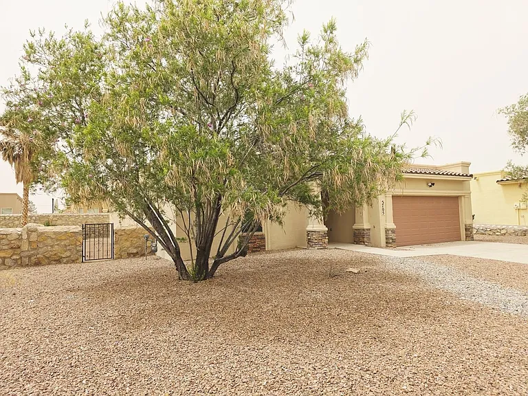 5705 Ireland Dr — Photo 2