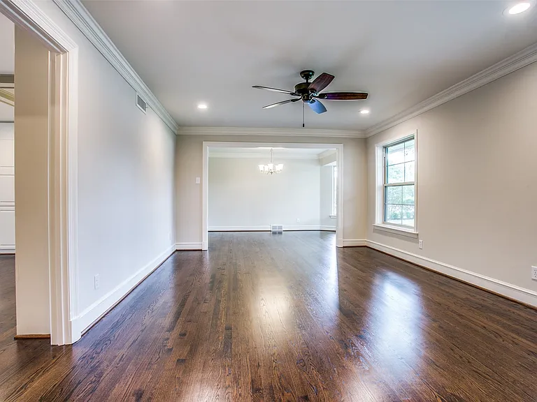 6908 Lavendale Ave — Photo 6