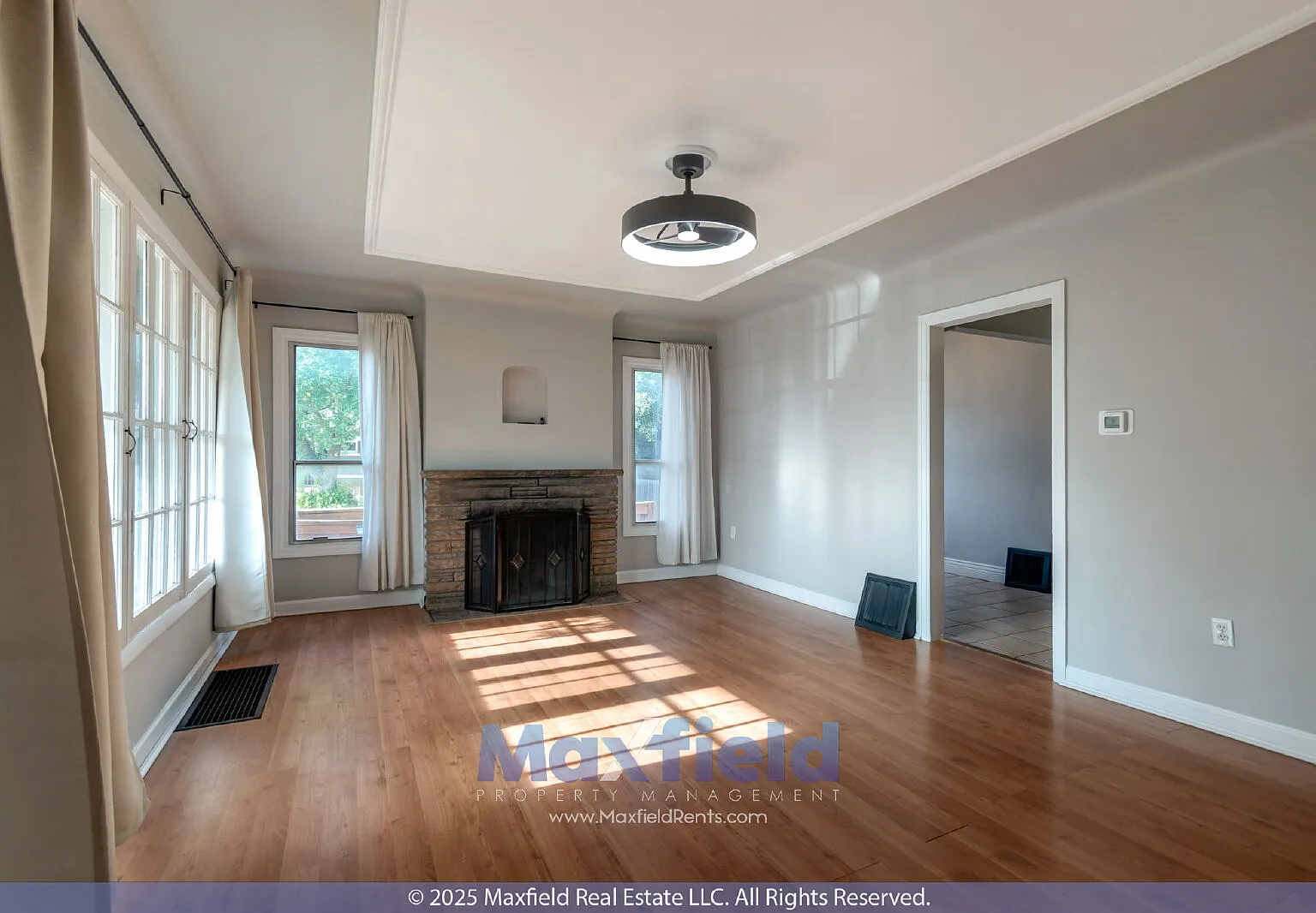 4 bed, 2.0 bath, 2260 sqft, $2,800 — Photo 3