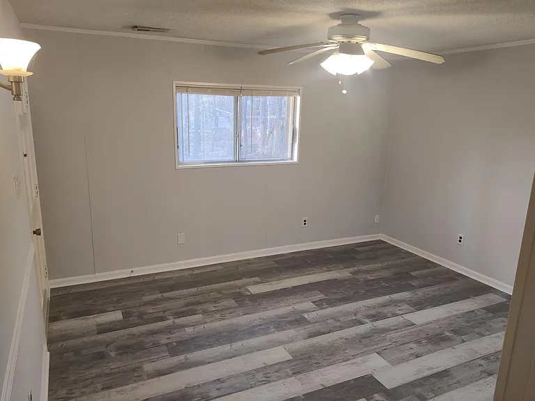 1625 Smith Level Rd — Photo 7