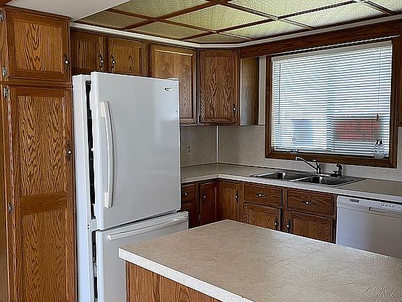 5th image of 6707 Waterview Dr SW