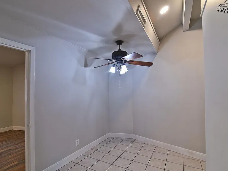 2607 Chase Dr — Photo 12