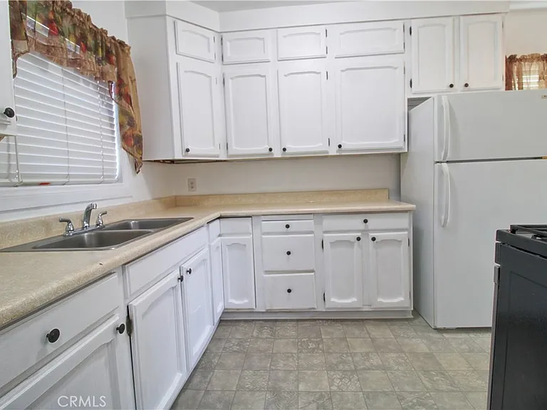 34956 Avenue B — Photo 6