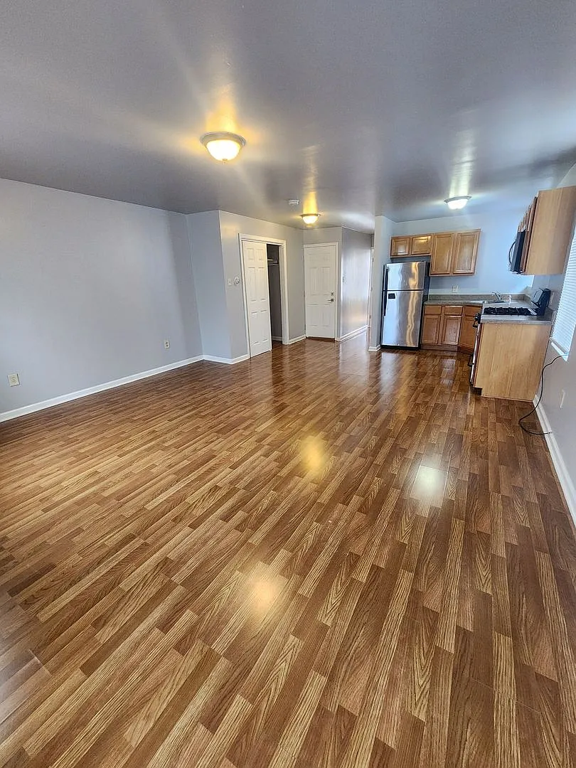 1346 N. 27th Street — Photo 3