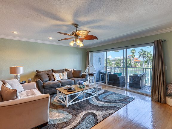 4th image of 545 Pinellas Bayway S APT 107