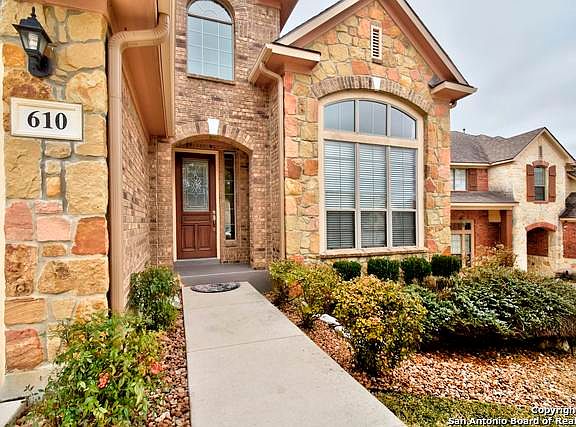 3rd image of 610 Artisan Way