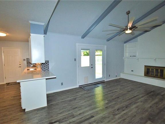5th image of 7507 Daugherty St