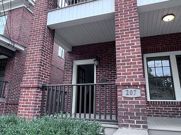 2nd image of 207 Wilson St APT B