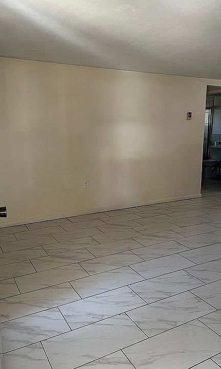 1st image of 6 W Golden St