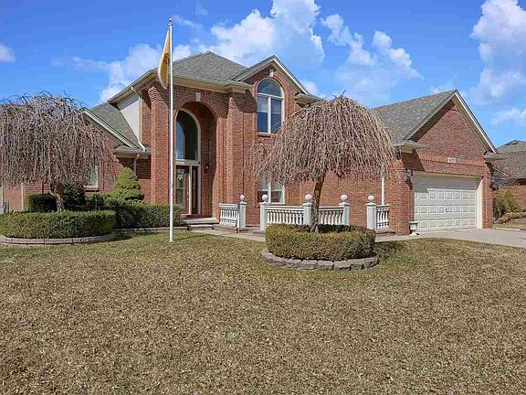 2nd image of 54717 Petunia Dr