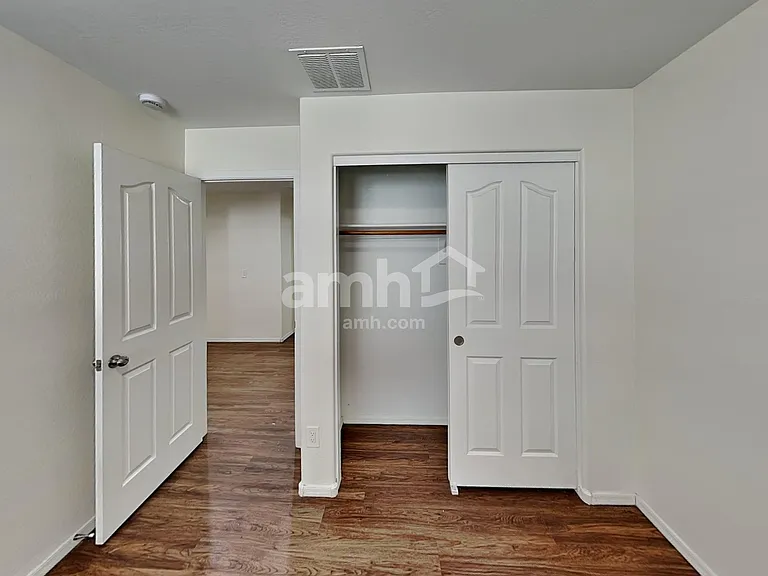 3282 E Oakland St — Photo 19