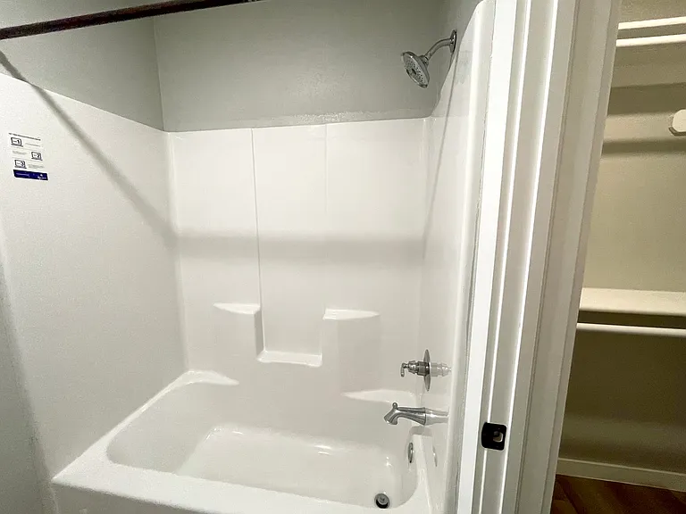Heritage Heights Apartments — Photo 18