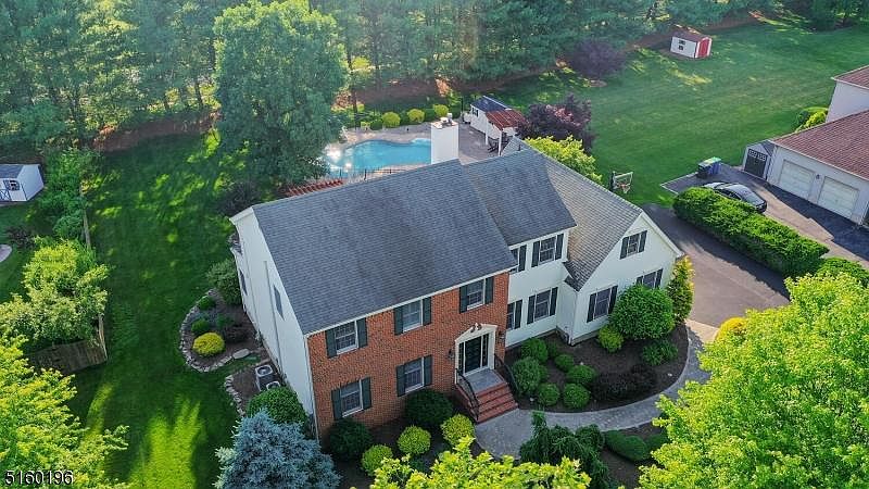 1st image of 14 Stout Dr