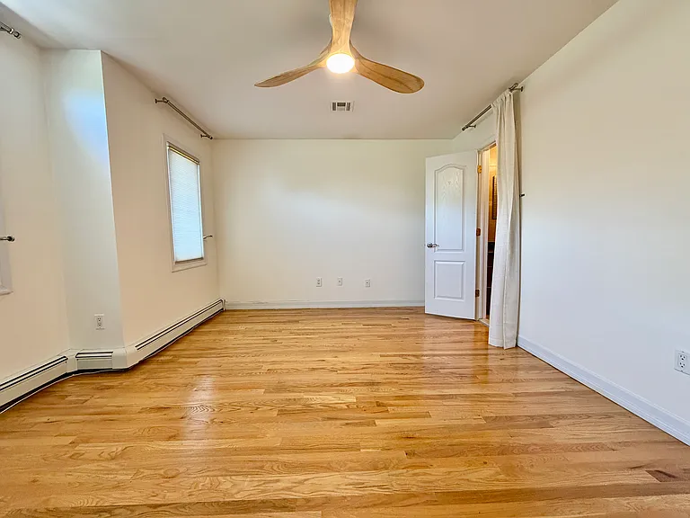 204 Sneden Ave #2 — Photo 28