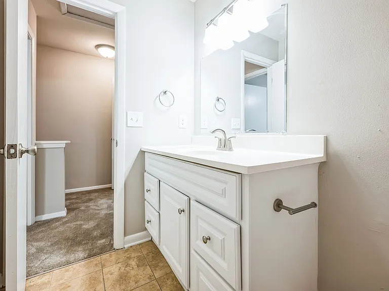 1559 Highland Ave #3 — Photo 23