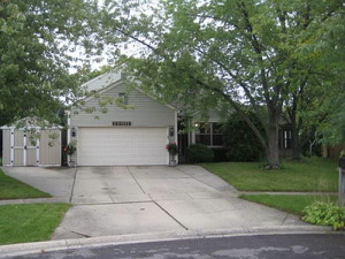 1st image of 2S071 Waltham Ct