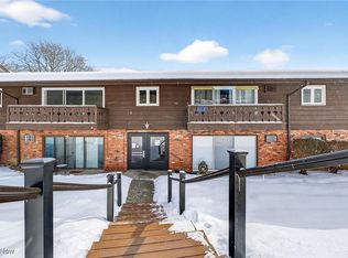 5721 Som Center Rd APT 18, Solon, OH 44139