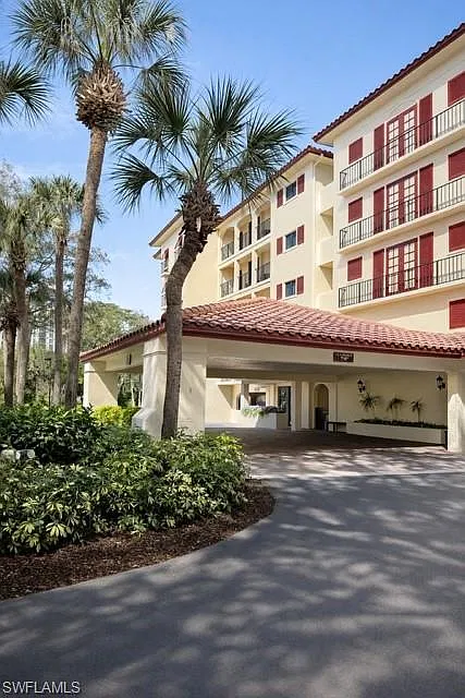 2 bed, 3.0 bath, 1909 sqft, $5,800 — Photo 2