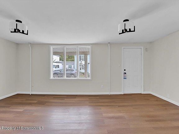 4th image of 927 Acker Ave #L-70