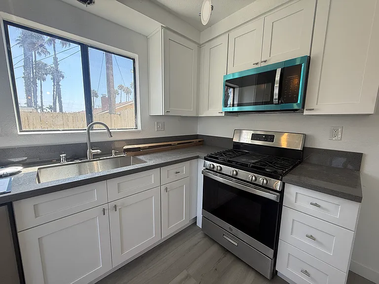 8162 Major Cir #A — Photo 7