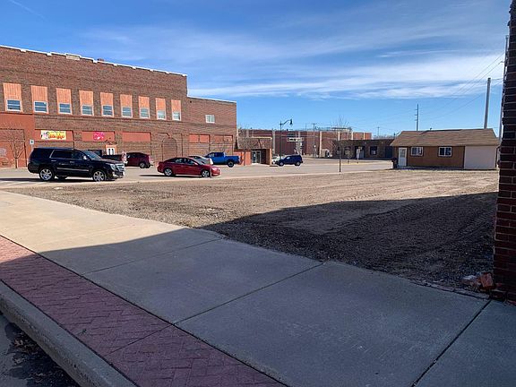 3rd image of 219 Division St
