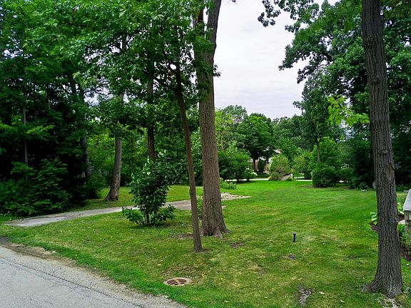 5th image of 11700 W Elmwood Pl