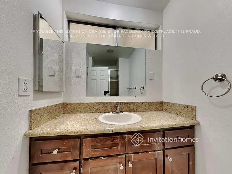 15929 Eccles St — Photo 13