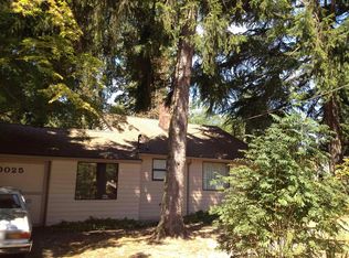 10025 21st Ave NE, Seattle, WA 98125