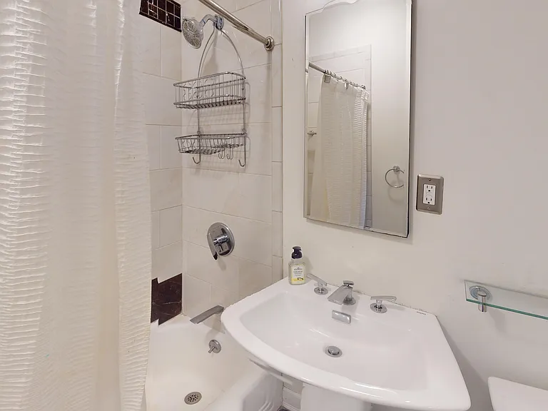 33 Westbourne Ter #3 — Photo 10