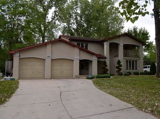 8526 Samantha Dr, Fort Wayne, IN 46835