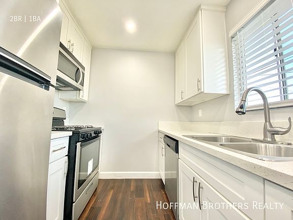 3rd image of 5716 La Mirada Ave #9A