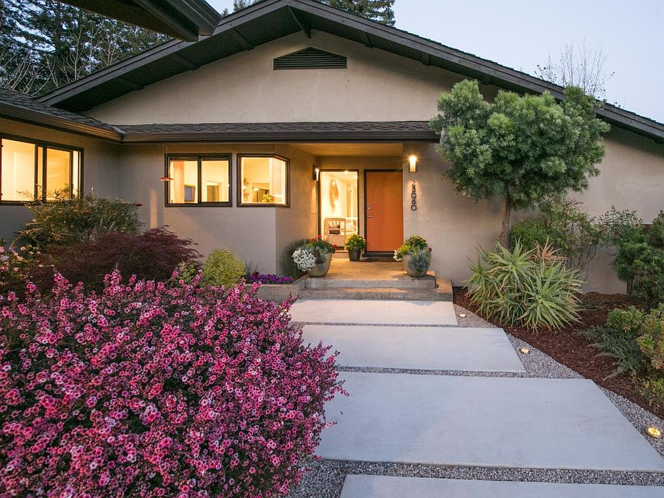 1st image of 23060 Evergreen Ln