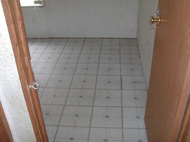 2nd image of 495 Marion Rd