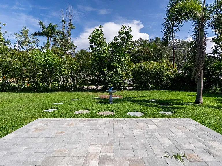 3140 Bay Shore Rd — Photo 23