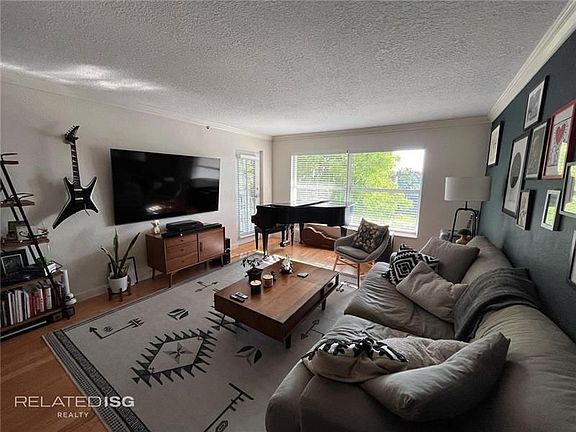 4th image of 4025 N Federal Hwy APT 116A