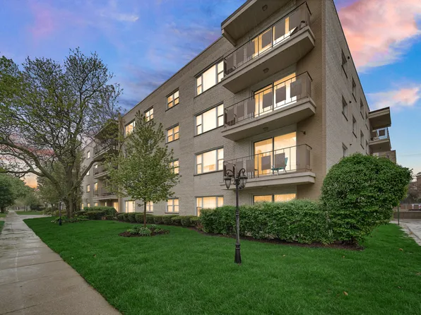 8210 Elmwood Ave APT 314, Skokie, IL 60077