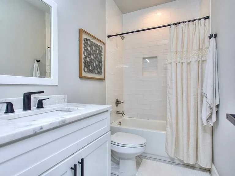 419 McInnes Cir — Photo 13