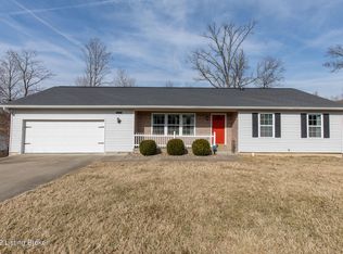 1617 E Crystal Dr, La Grange, KY 40031