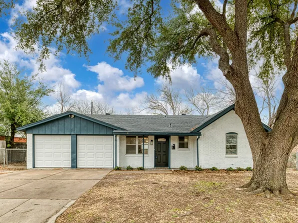 528 NW Tarrant Ave, Burleson, TX 76028