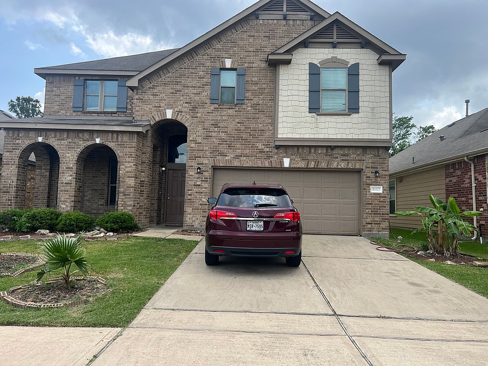 1st image of 16527 Winthrop Bend Dr