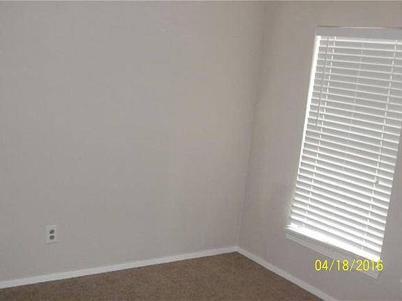 4th image of 3712 Chickasaw Ave
