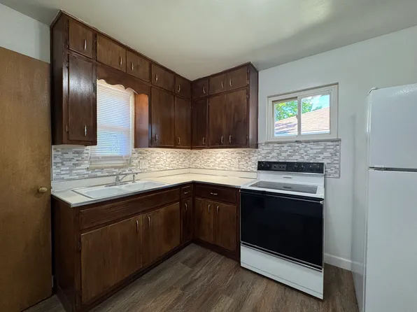 1701 E Southern Ave, Beech Grove, IN 46107