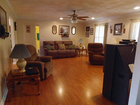 4th image of 113 Valleyview Dr