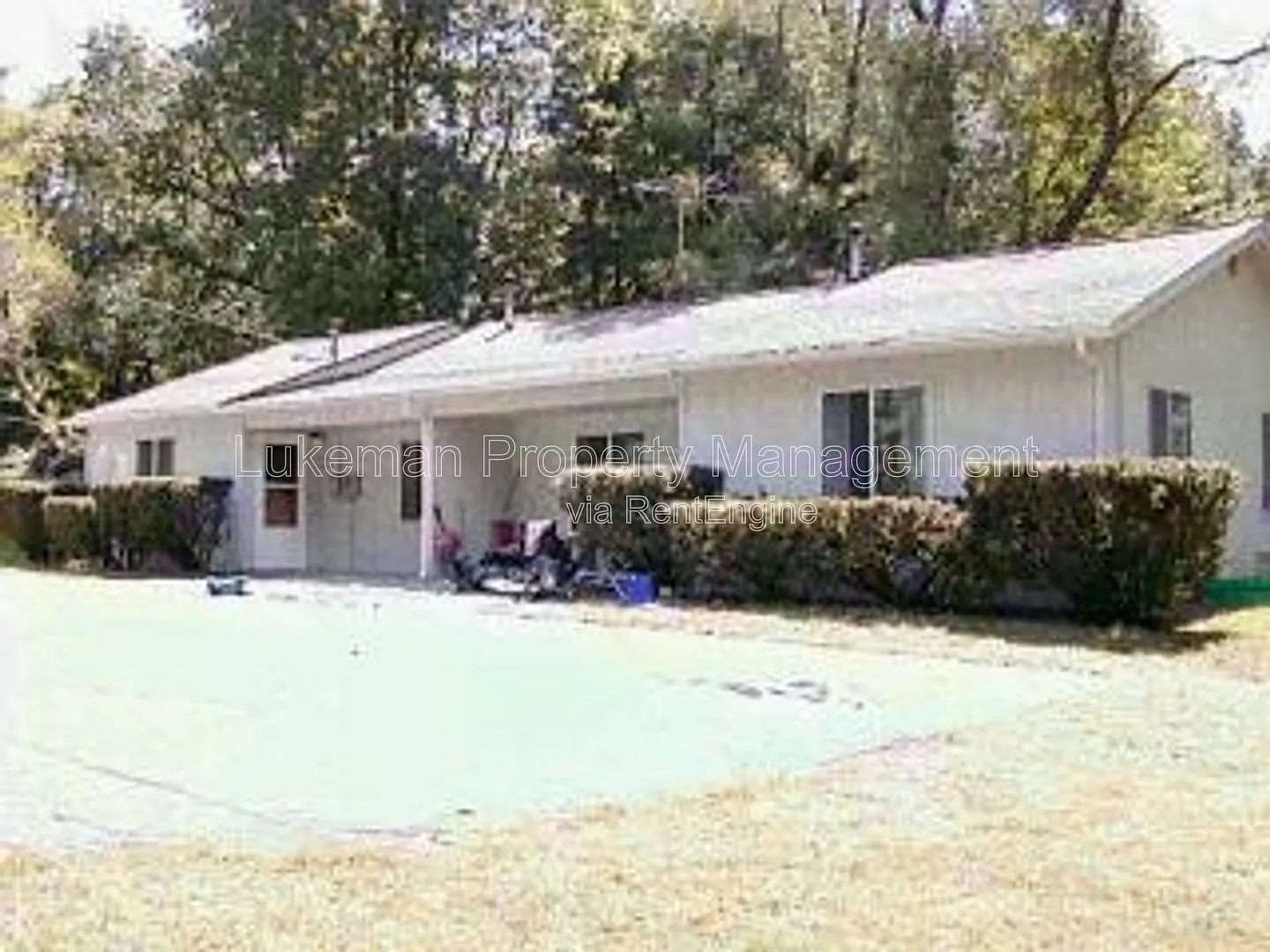 2 bed, 1.0 bath, 760 sqft, $950 — Photo 2
