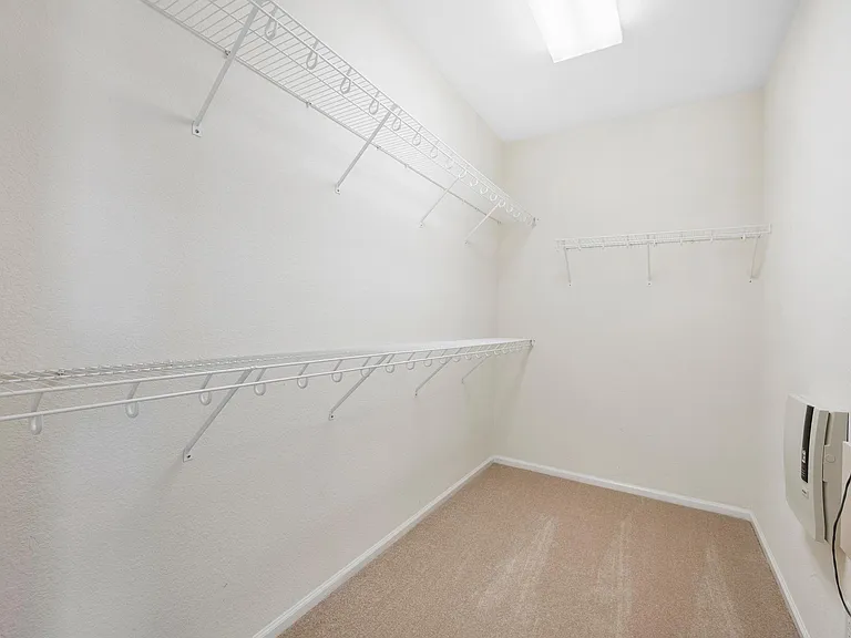 10573 Parkington Ln — Photo 28