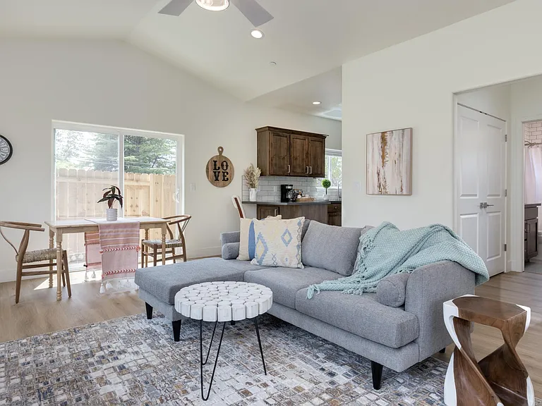 5810 Sawmill Rd — Photo 9