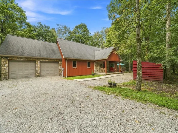 818 Camp Run Rd, Somerset, PA 15501